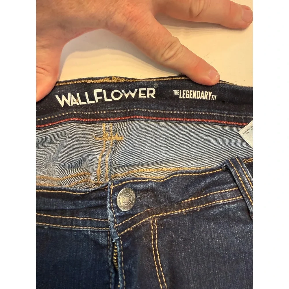 Wallflower Legendary Fit Bootcut Jeans Dark Wash Blue WFM11553P Womens 18 - Picture 2 of 9